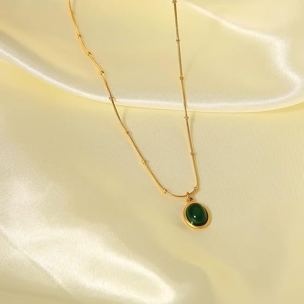 Green Oval Necklace