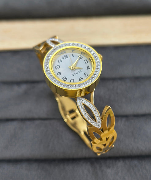 Leafy Design Bracelet Wrist Watch