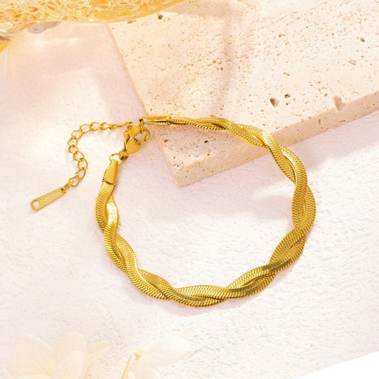 Elegant Gold Twisted Chain Bracelet